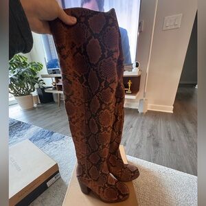 Kelsi Dagger over the knee boot w7